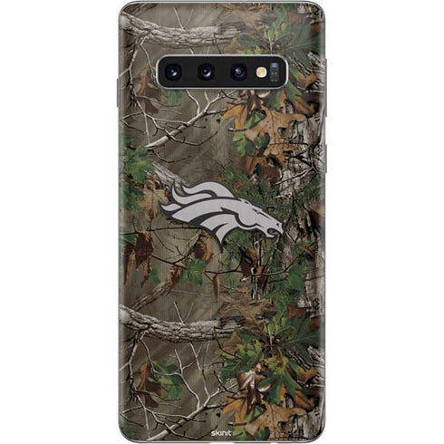 NFL Denver Broncos Realtree Xtra Green Camo Galaxy S10 Skin