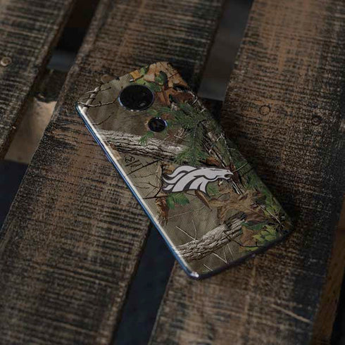 NFL Denver Broncos Realtree Xtra Green Camo Moto E5 Plus Skin