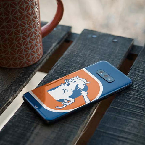 NFL Denver Broncos Retro Logo Galaxy S10e Skin