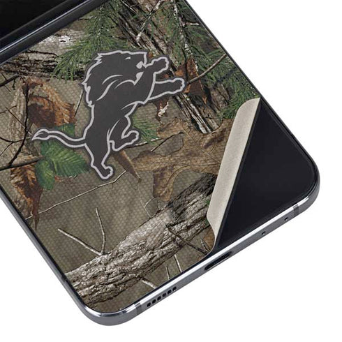 NFL Detroit Lions Realtree Xtra Green Camo Galaxy Z Flip5 5G Skin