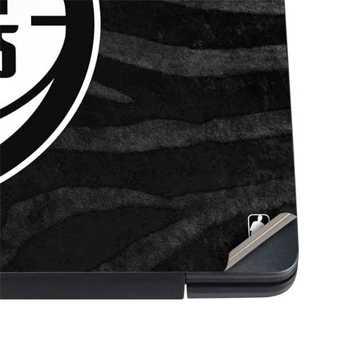 NBA Detroit Pistons Black Animal Print Dell Vostro Skin