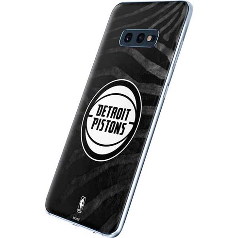NBA Detroit Pistons Black Animal Print Galaxy S10e Skin