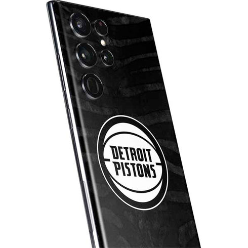 NBA Detroit Pistons Black Animal Print Galaxy S22 Ultra Skin