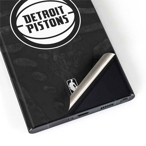 NBA Detroit Pistons Black Animal Print Galaxy S22 Ultra Skin