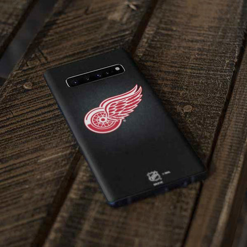 NHL Detroit Red Wings Black Background Galaxy S10 Skin