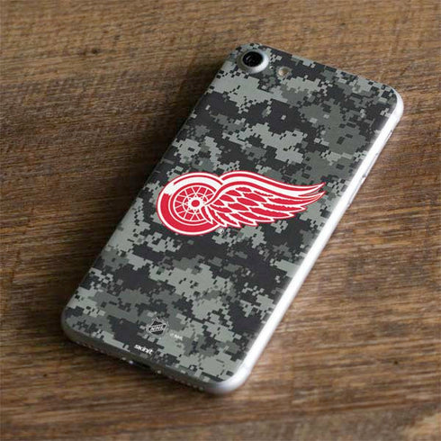 NHL Detroit Red Wings Camo iPhone 7 Skin