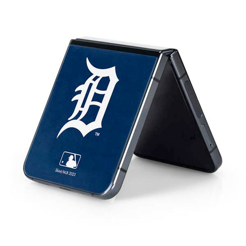 MLB Detroit Tigers - Solid Distressed Galaxy Z Flip5 5G Skin