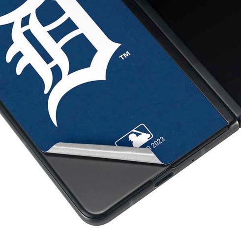 MLB Detroit Tigers - Solid Distressed Galaxy Z Fold4 5G Skin