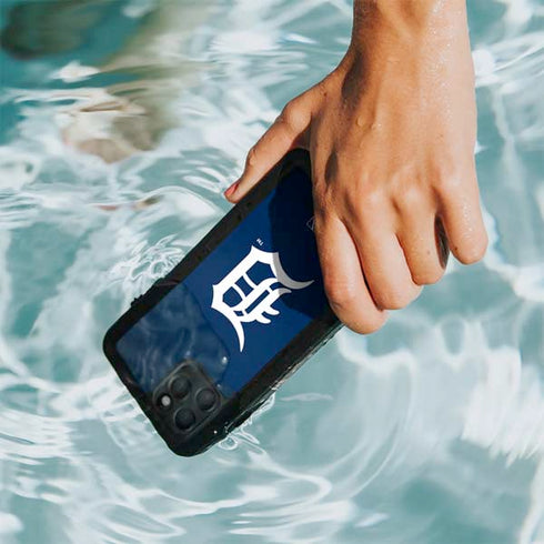 MLB Detroit Tigers - Solid Distressed iPhone 11 Pro Waterproof Case