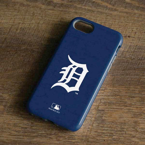 MLB Detroit Tigers - Solid Distressed iPhone 7 Pro Case