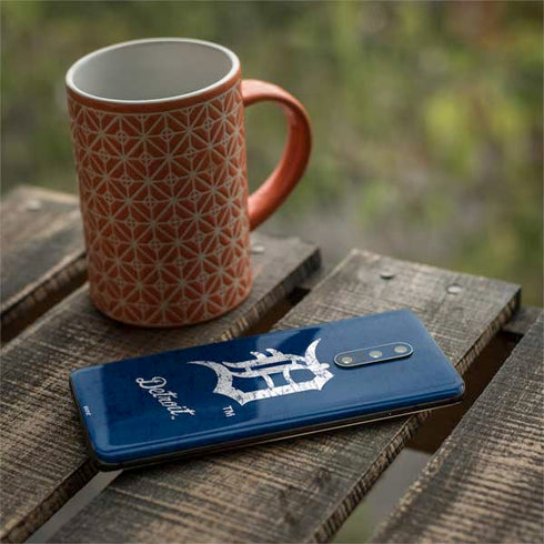 MLB Detroit Tigers - Solid Distressed OnePlus 7 Pro Skin