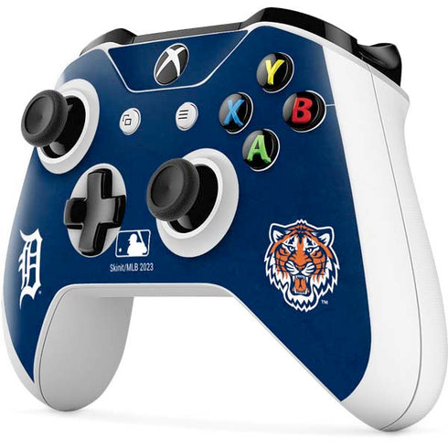MLB Detroit Tigers - Solid Distressed Xbox One S All-Digital Edition Bundle Skin