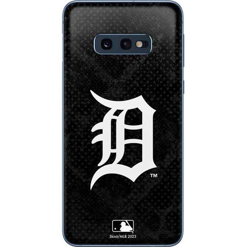 MLB Detroit Tigers Dark Wash Galaxy S10e Skin