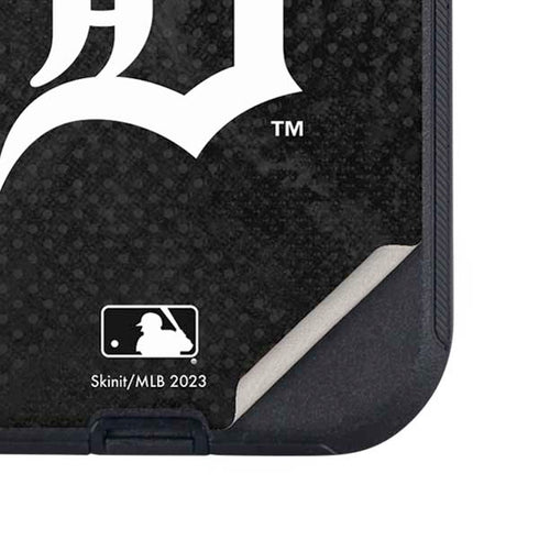 MLB Detroit Tigers Dark Wash Otterbox Defender iPhone Skin