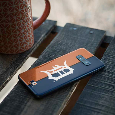 MLB Detroit Tigers Split Galaxy S10e Skin