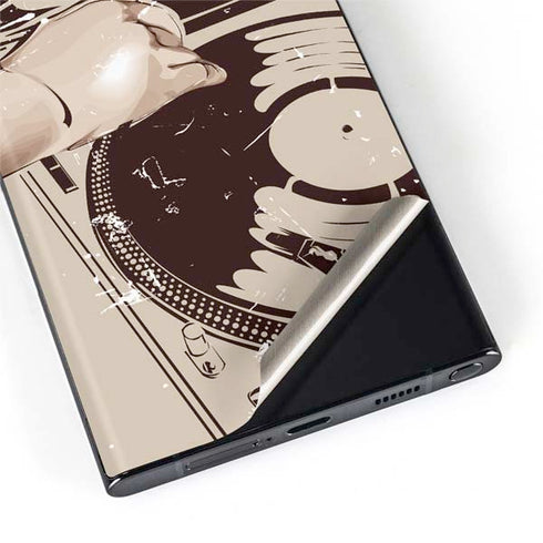 DJ Spinning Galaxy S22 Ultra Skin