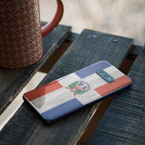 Dominican Republic Flag Faded Galaxy S10e Skin