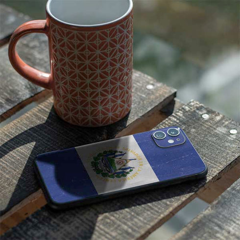El Salvador Flag Distressed iPhone 11 Skin