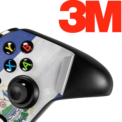 El Salvador Flag Distressed Xbox One S All-Digital Edition Bundle Skin