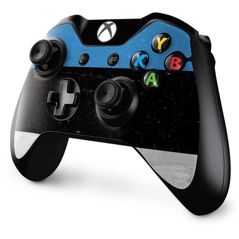 Estonia Flag Distressed Xbox One Controller Skin