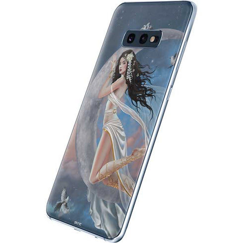 Fairy on Moon with Birds by Nene Thomas Galaxy S10e Skin