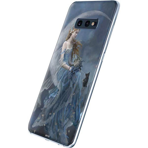 Fairy with Black Cat Sitting on Moon by Nene Thomas Galaxy S10e Skin