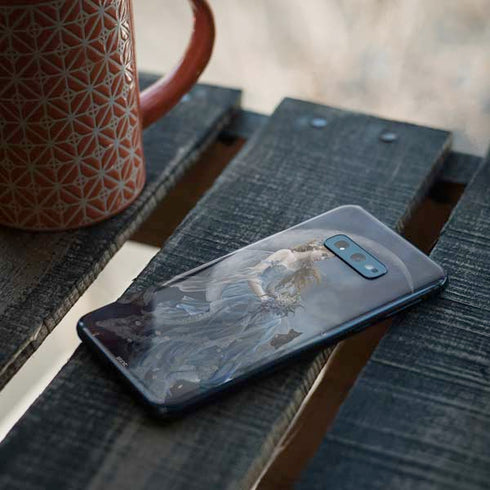 Fairy with Black Cat Sitting on Moon by Nene Thomas Galaxy S10e Skin