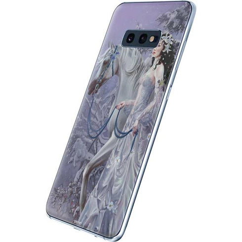 Fairy with Horse in Snow by Nene Thomas Galaxy S10e Skin