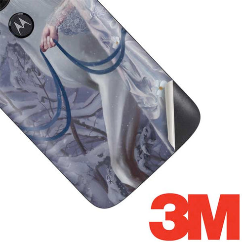 Fairy with Horse in Snow by Nene Thomas Moto E5 Play Skin