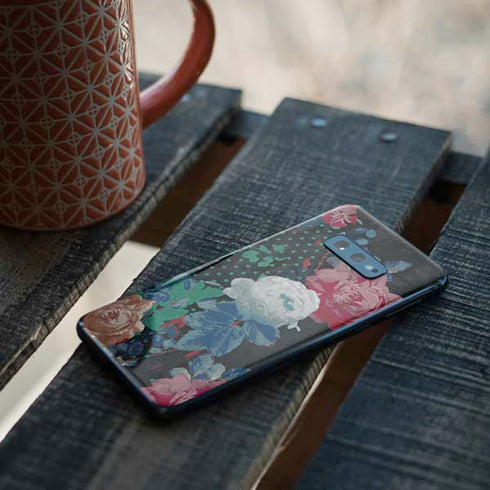 Fall Flowers Galaxy S10e Skin