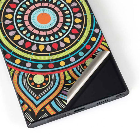 Finding Center Colored Galaxy S22 Ultra Skin
