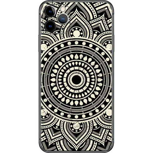 Finding Center iPhone 11 Pro Max Skin