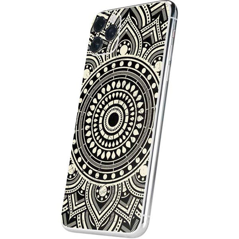 Finding Center iPhone 11 Pro Max Skin
