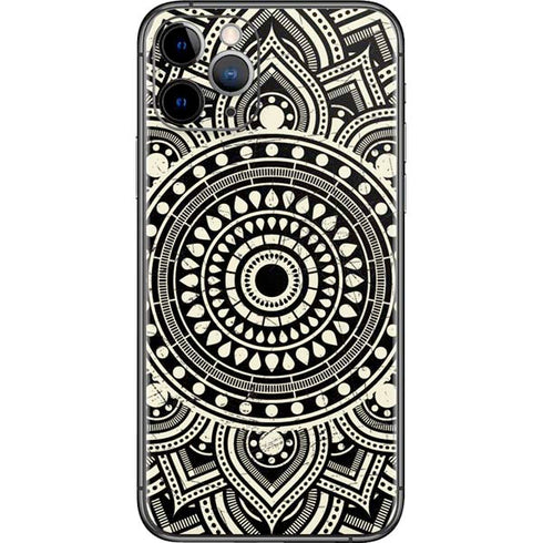 Finding Center iPhone 11 Pro Skin