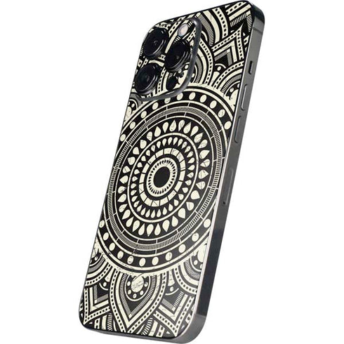 Finding Center iPhone 13 Pro Max Skin