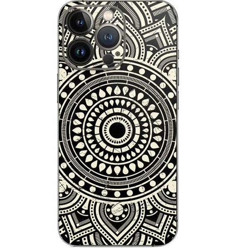 Finding Center iPhone 15 Pro Skin