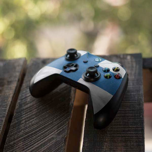 Finland Flag Distressed Xbox One X Controller Skin
