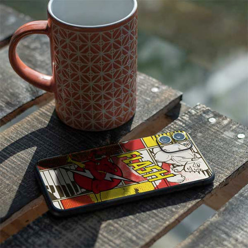 DC Comics The Flash Vintage Action Pose Pattern iPhone 11 Skin