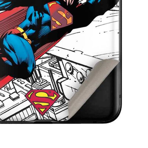 DC Comics Superman Flying Over City Pose Galaxy Z Flip Skin