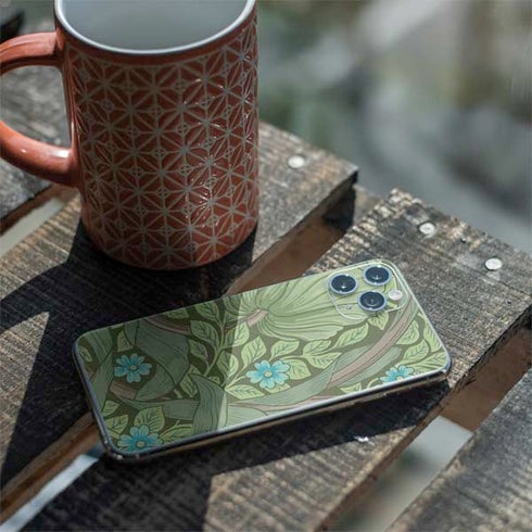 William Morris Forget-Me-Nots iPhone 11 Pro Skin