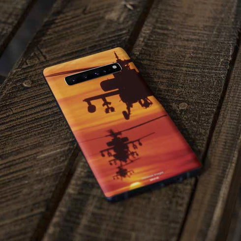 Four AH-64 Apache Helicopters Galaxy S10 Skin