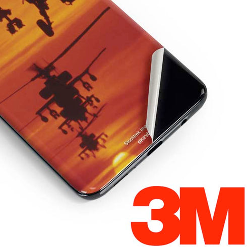 Four AH-64 Apache Helicopters Galaxy S10e Skin