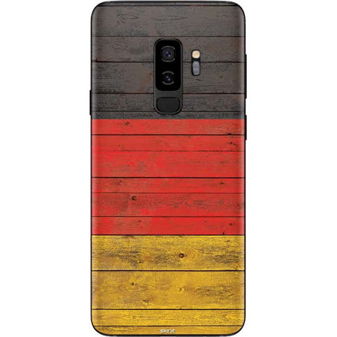 German Flag Dark Wood Galaxy S9 Plus Skin