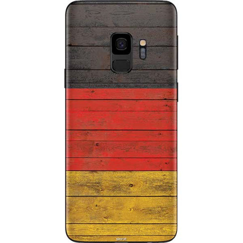 German Flag Dark Wood Galaxy S9 Skin