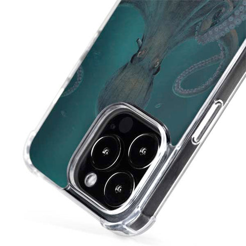 Vincent Hie Giant Octopus iPhone 13 Pro MagSafe Case