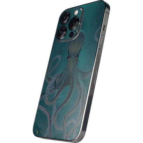 Giant Octopus by Vincent Hie iPhone 15 Pro Skin