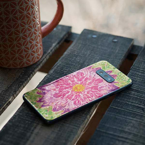 Ginseng Flower Galaxy S10e Skin