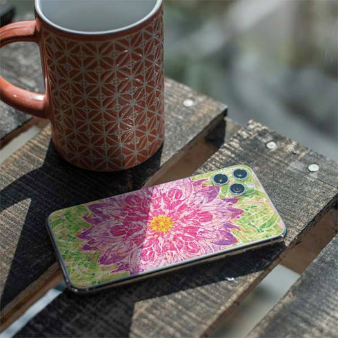 Ginseng Flower iPhone 11 Pro Max Skin
