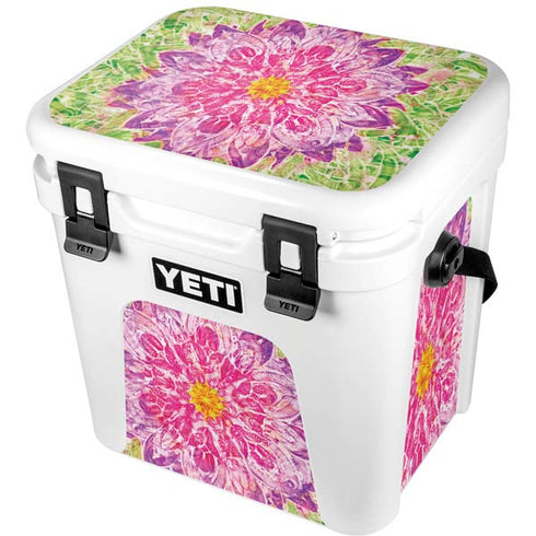 Ginseng Flower YETI Roadie 24 Hard Cooler Skin