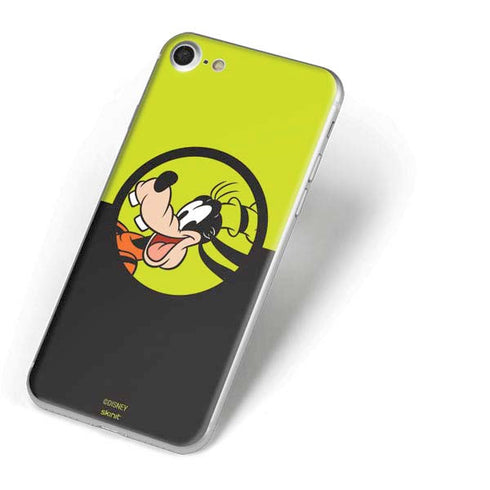 Disney Friends Goofy iPhone 7 Skin
